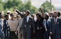Nelson Mandela  sa sortie de prison le 11 fvrier 1990