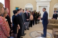 Barack Obama s'entretenant avec des citoyens amricains